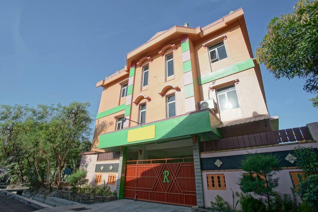 Oyo 1419 Rhona Guest House Syariah Yogyakarta Exterior foto
